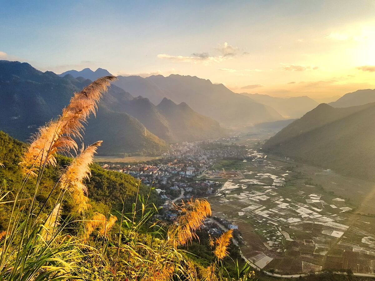 Những địa điểm du lịch quanh Hà Nội 200km không nên bỏ lỡ dịp du lịch hè 2025 - ảnh 5