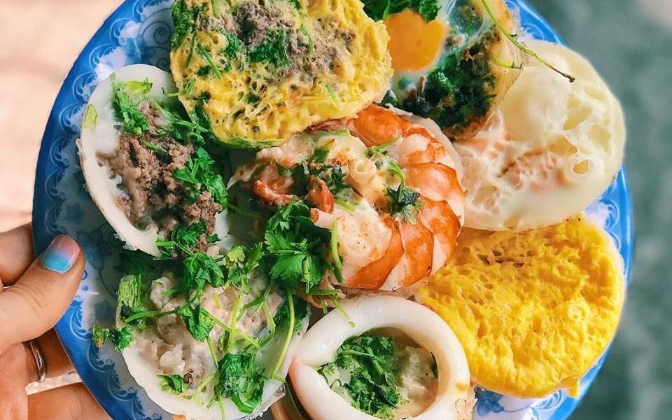 Top 5 quán ăn bánh căn hot nhất nhì Nha Trang - ảnh 1