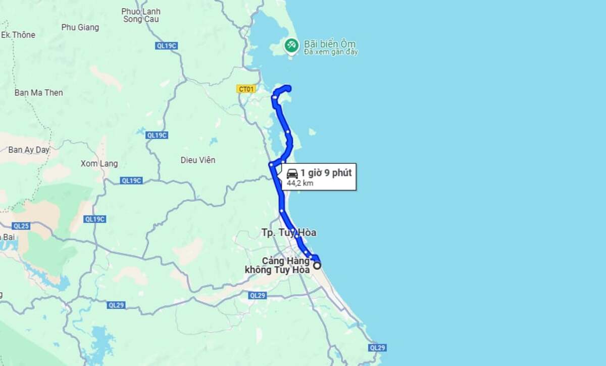 Từ sân bay Tuy Hòa đến Gành Đá Đĩa bao xa? - ảnh 1