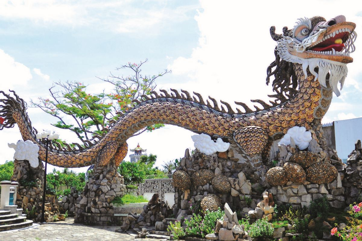 Chùa La Hán - Điểm đến tâm linh độc đáo tại Sóc Trăng - ảnh 2