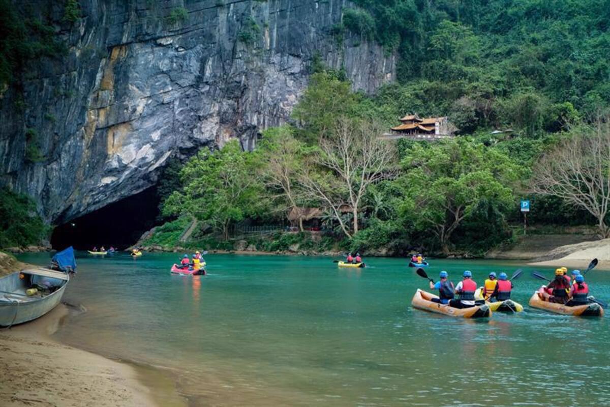 Nơi có con sông ngầm và hang nước dài nhất Việt Nam ai cũng ước được một lần chiêm ngưỡng - ảnh 2