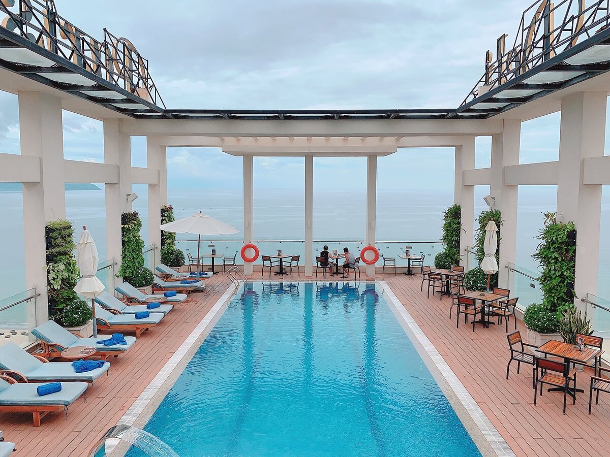 Top 5 khách sạn 4 sao đẹp lung linh ở Đà Nẵng cho cặp đôi đi hưởng tuần trăng mật - ảnh 5