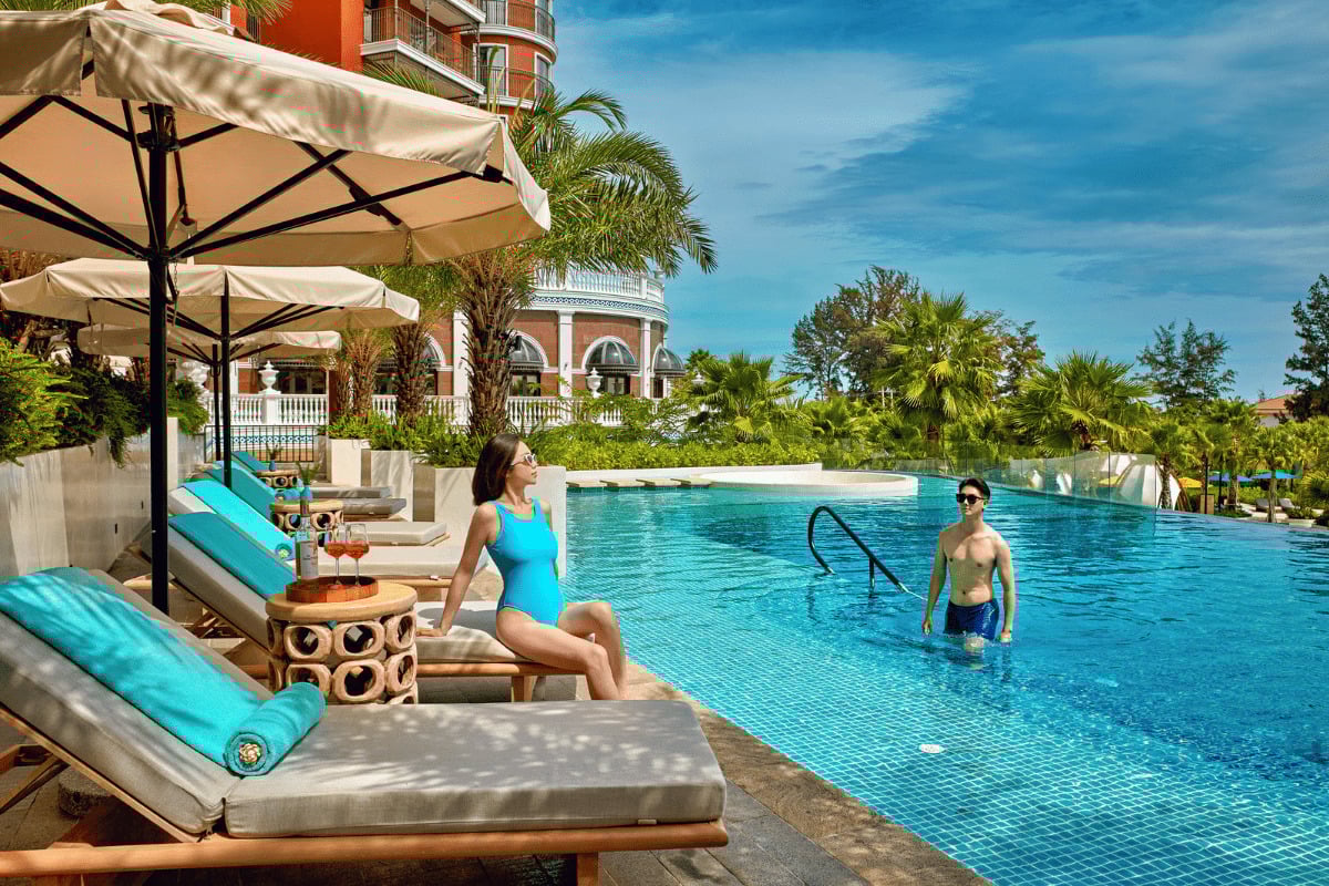 Review 5 khách sạn 5 sao sang trọng bậc nhất Phan Thiết khi du lịch hè 2025 - ảnh 4