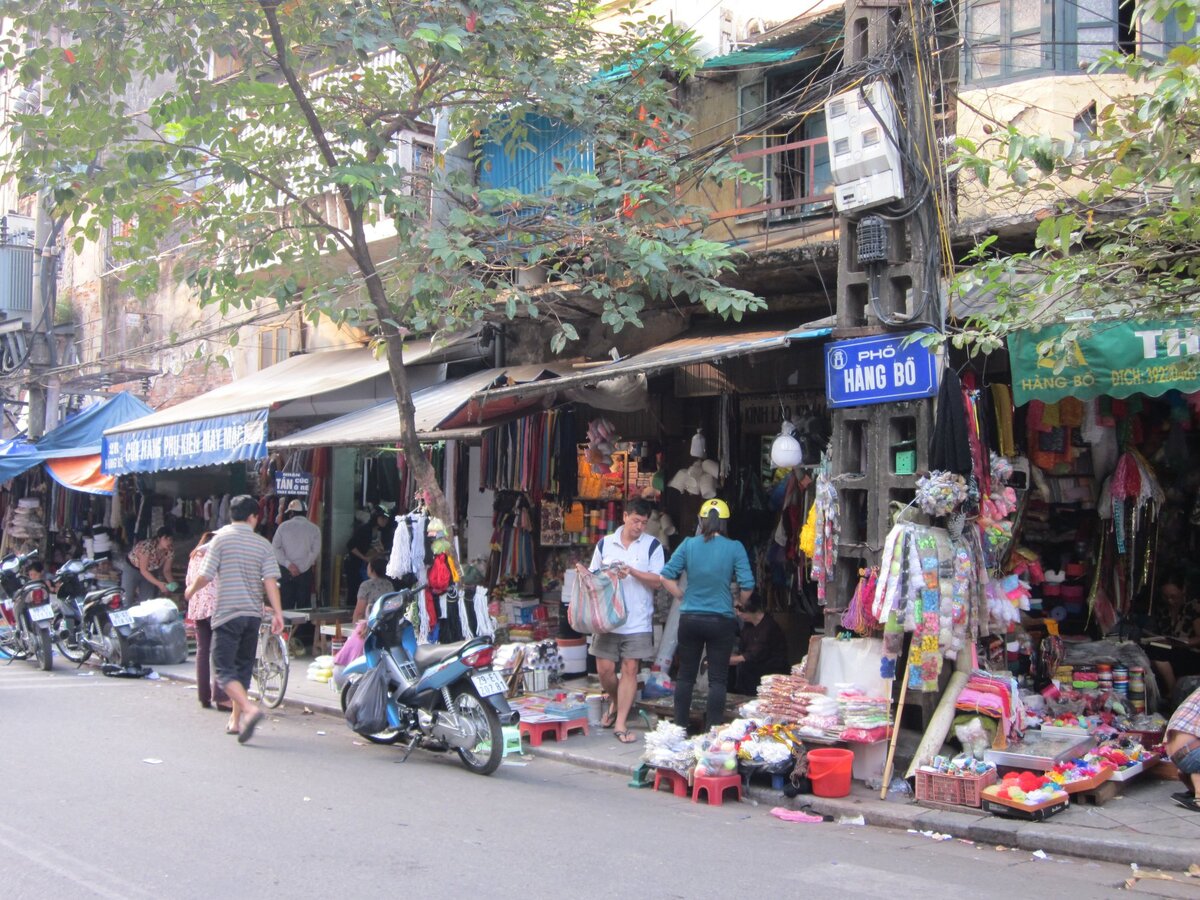 Phố Hàng Bồ. (Ảnh: Internet)