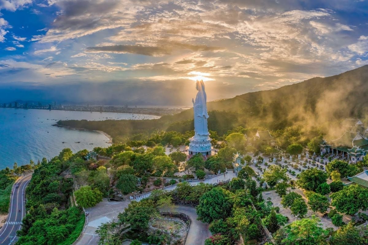 Chùa Linh Ứng Sơn Trà. (Ảnh: Marcom Crystal Bay)