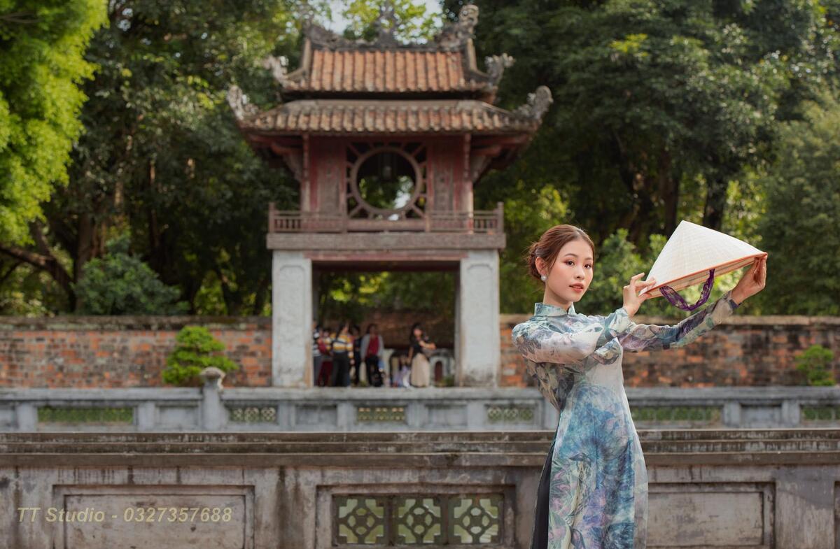 Đi Văn Miếu mặc gì? Có được mặc váy không? - ảnh 1