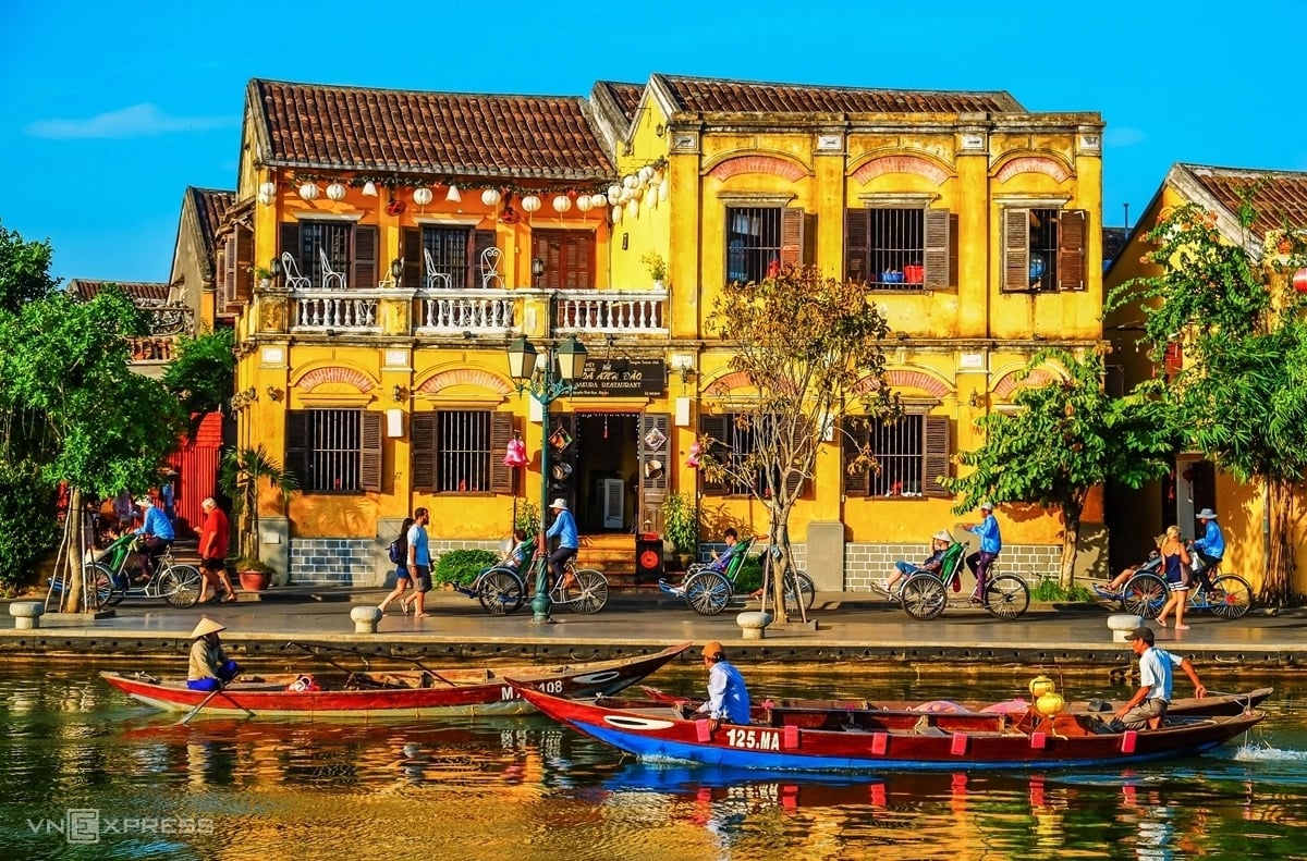 Chi phí di chuyển đến Hội An tùy thuộc vào điểm xuất phát của du khách (Ảnh: VnExpress)