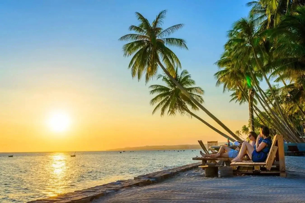 Từ sân bay Cam Ranh đến Hòn Rơm bao xa? - ảnh 1