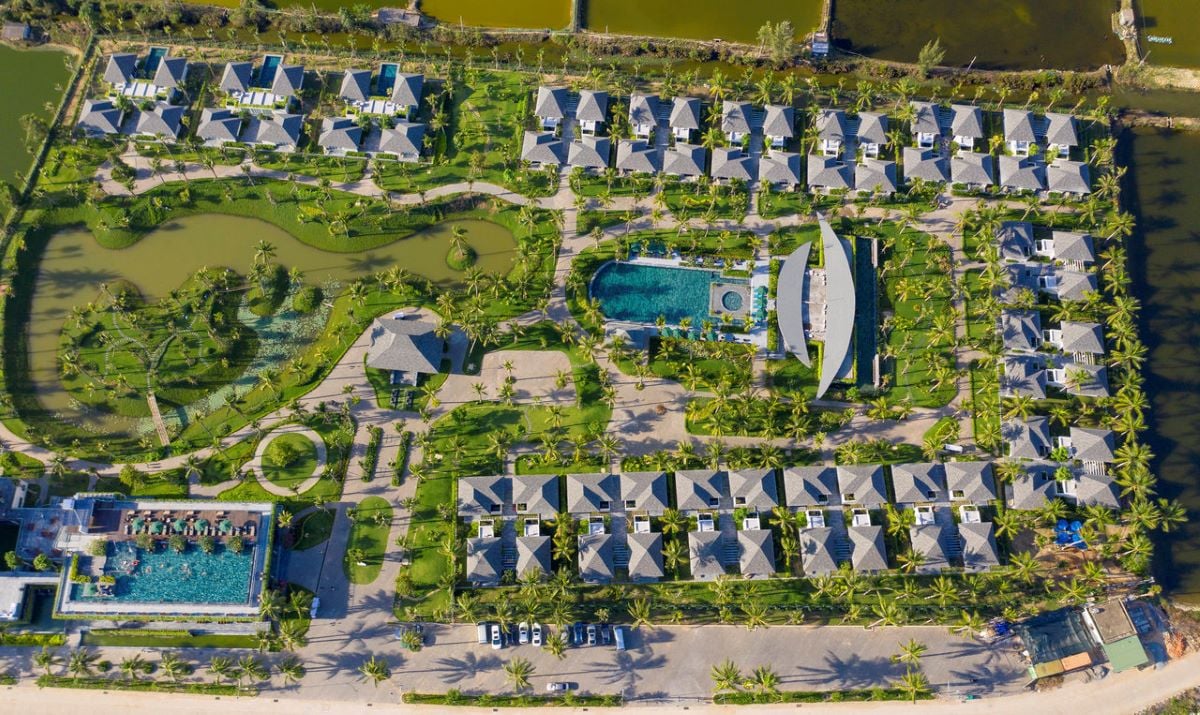 Lưu ngay 5 resort sang trọng bậc nhất Quảng Ngãi hè 2025 - ảnh 1