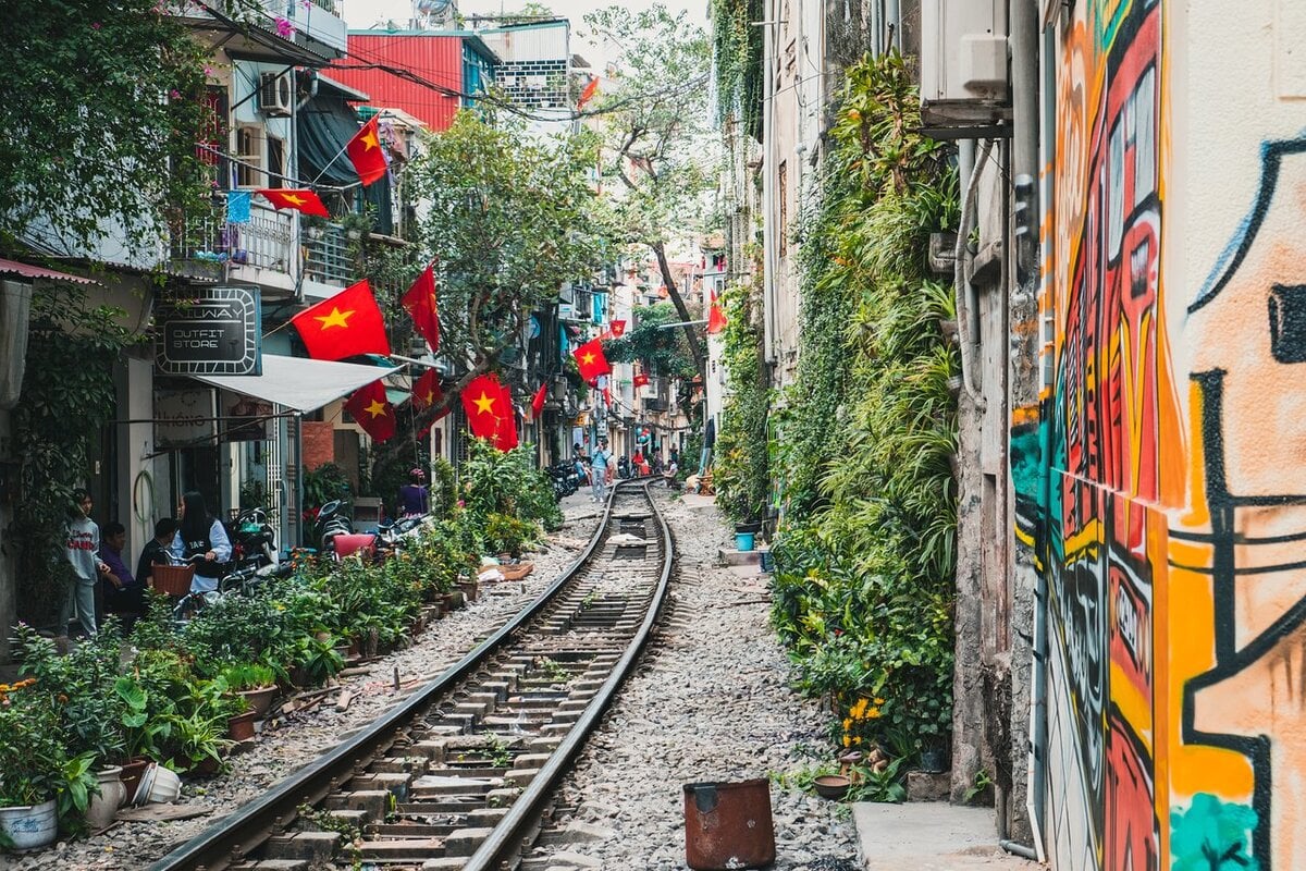 Phố đường tàu Hà Nội. (Ảnh: Internet)
