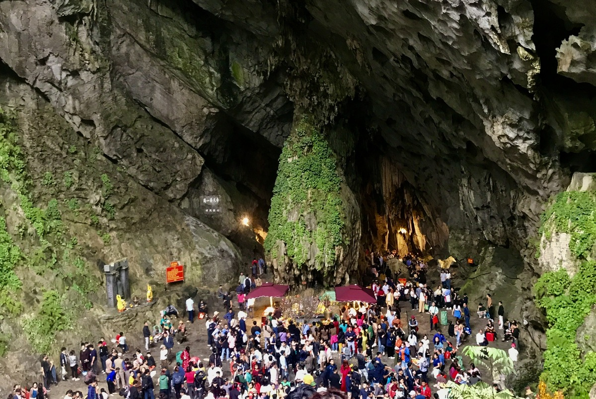 Động Hương Tích, Chùa Hương. (Ảnh: Mun)