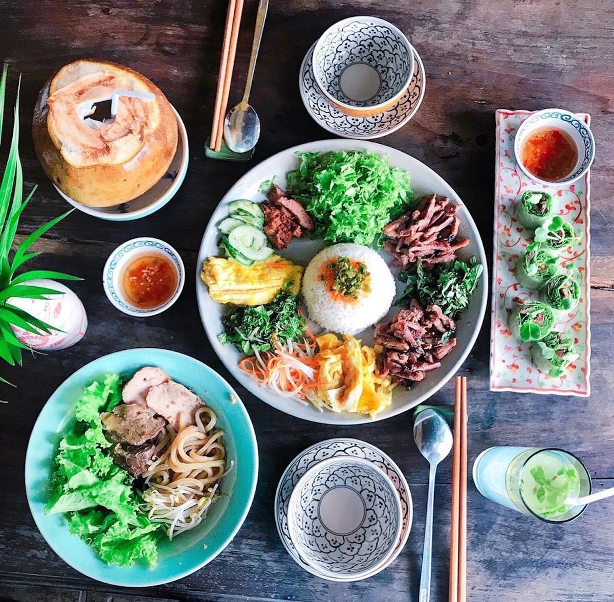 Các quán cơm âm phủ Huế nổi tiếng
