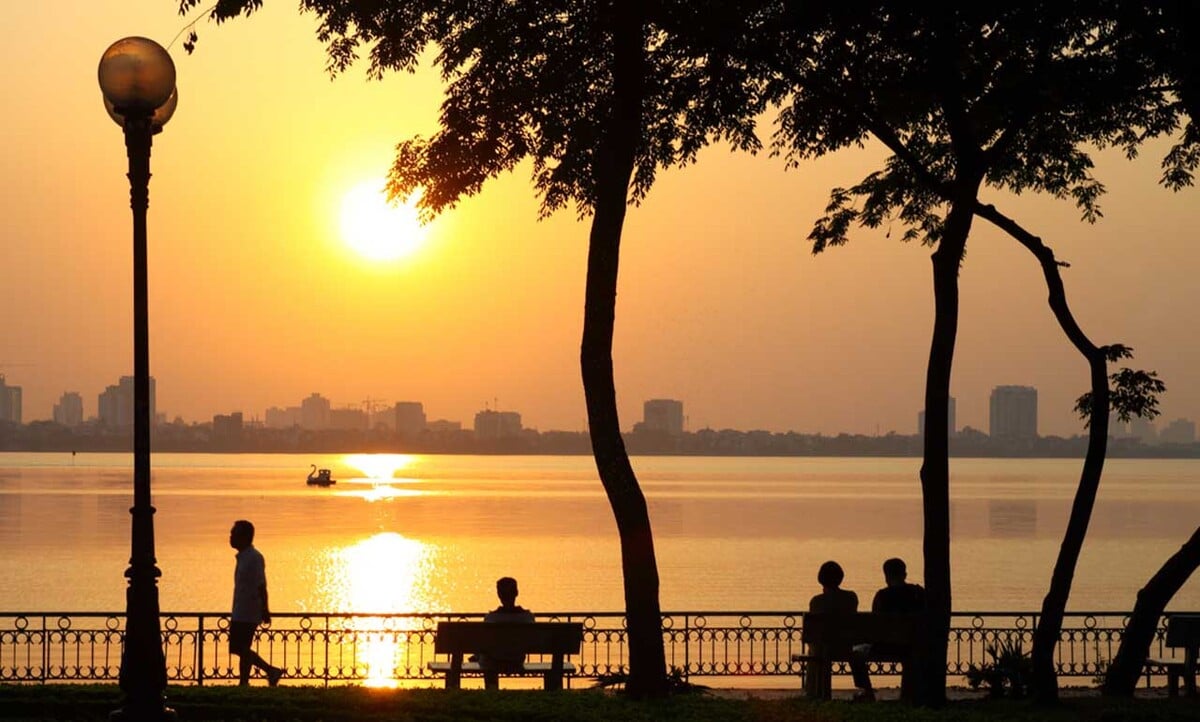 Top 7 điểm đến du lịch lý tưởng nhất Hà Nội nên đi dịp hè 2025 - ảnh 1