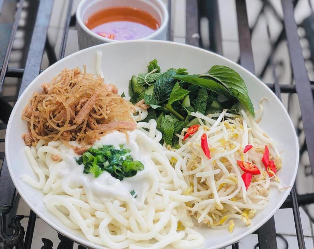 Món bánh tằm bì Cao Lãnh bắt mắt (Ảnh: MIA.vn)