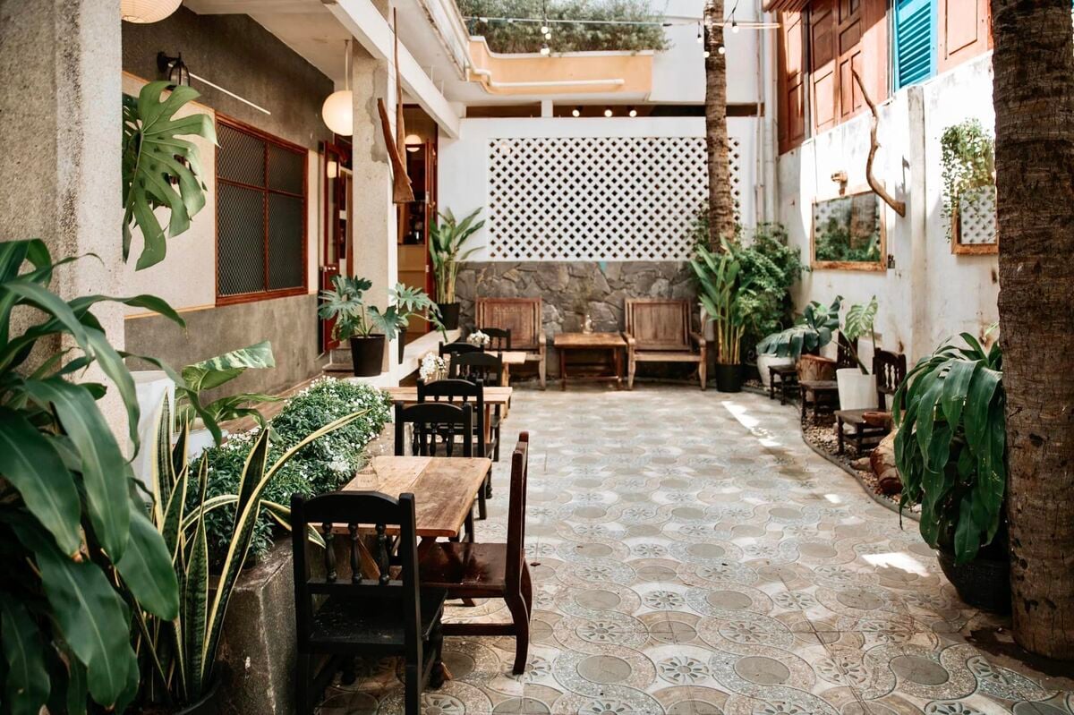 Top 5 quán cafe view đẹp ngất ngây ở Phan Thiết dịp hè 2025 - ảnh 4