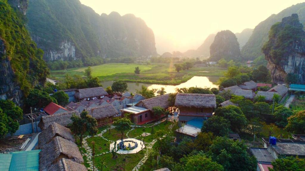 Top 8 homestay Ninh Bình view núi non, đồng lúa đẹp như tranh 2025 - ảnh 4