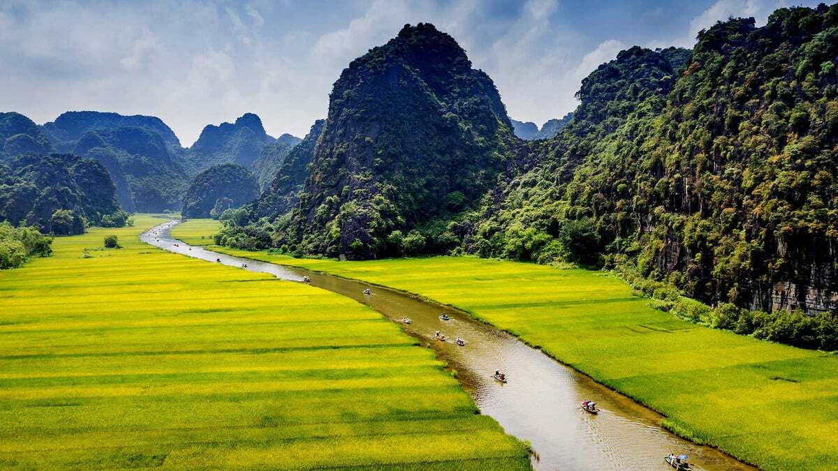 Top những địa điểm đi tuần trăng mật ở miền Bắc đẹp nhất 2025 - ảnh 2
