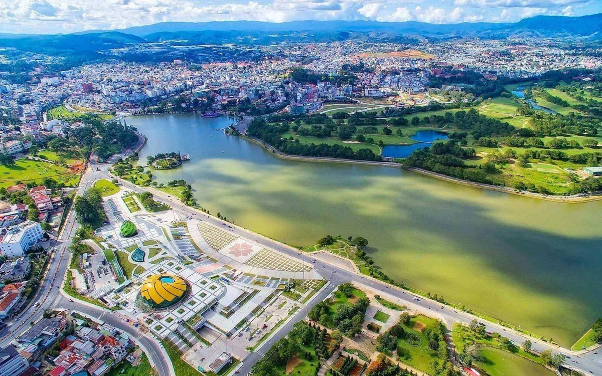 Cưới xong thì đi đâu? 10 điểm đến hấp dẫn nhất tại Việt Nam 2025 - ảnh 3