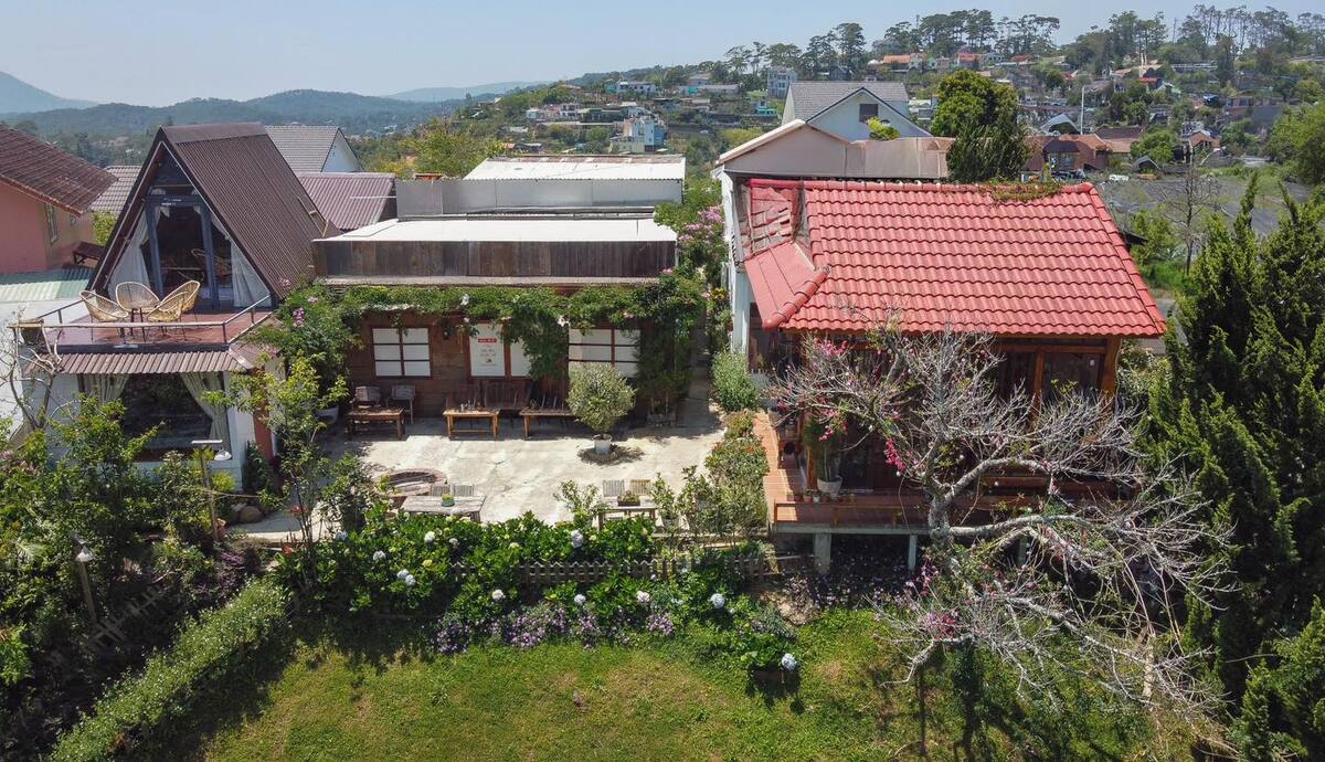 LengKeng Da Lat thiết kế hài hòa, gần gũi với thiên nhiên (Ảnh: LengKeng Da Lat Homestay)