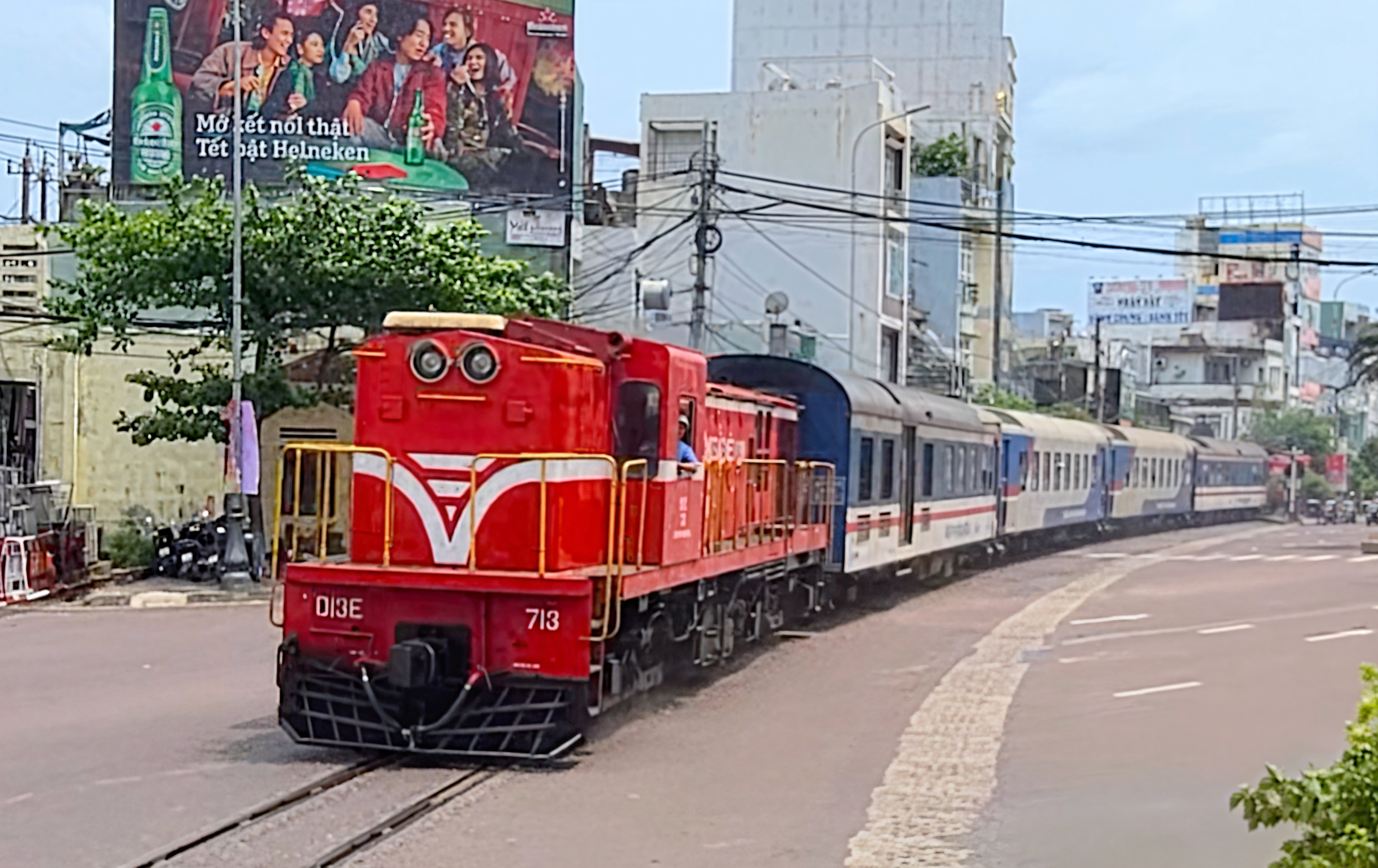 Chuyển tàu Diêu Trì - Quy Nhơn (Ảnh: Báo Xây dựng)