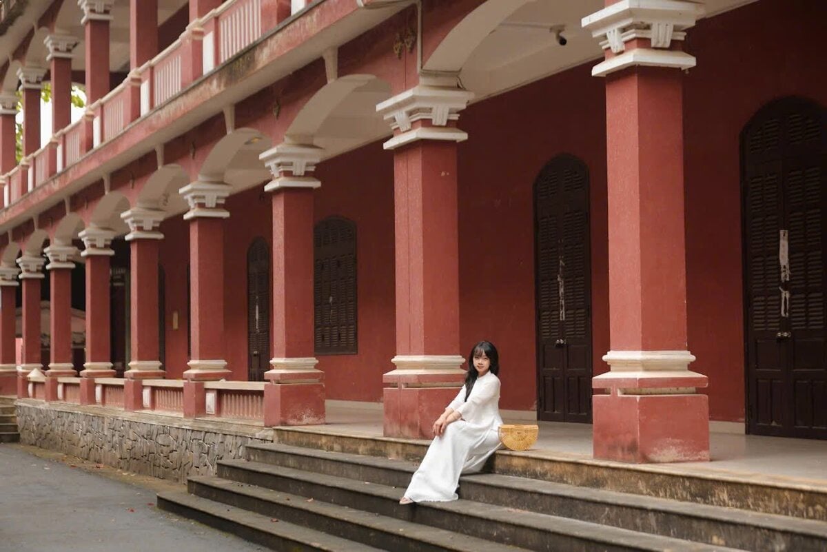Trường Quốc Học Huế (Ảnh: Lê Hồng/Check in Vietnam)