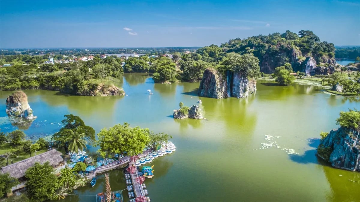 Du lịch sáng đi chiều về gần Sài Gòn: 5 điểm đến đẹp, lý tưởng nhất hè 2025 - ảnh 1