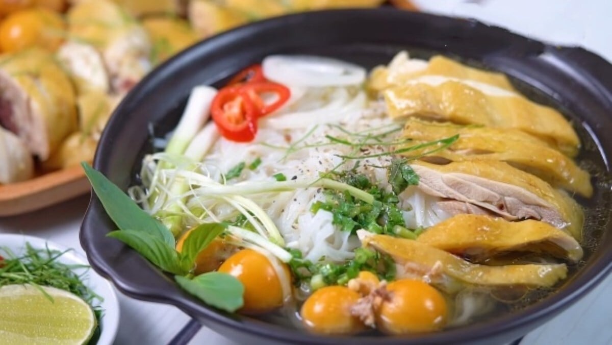 Gần sân bay Nội Bài có gì ăn? - ảnh 2