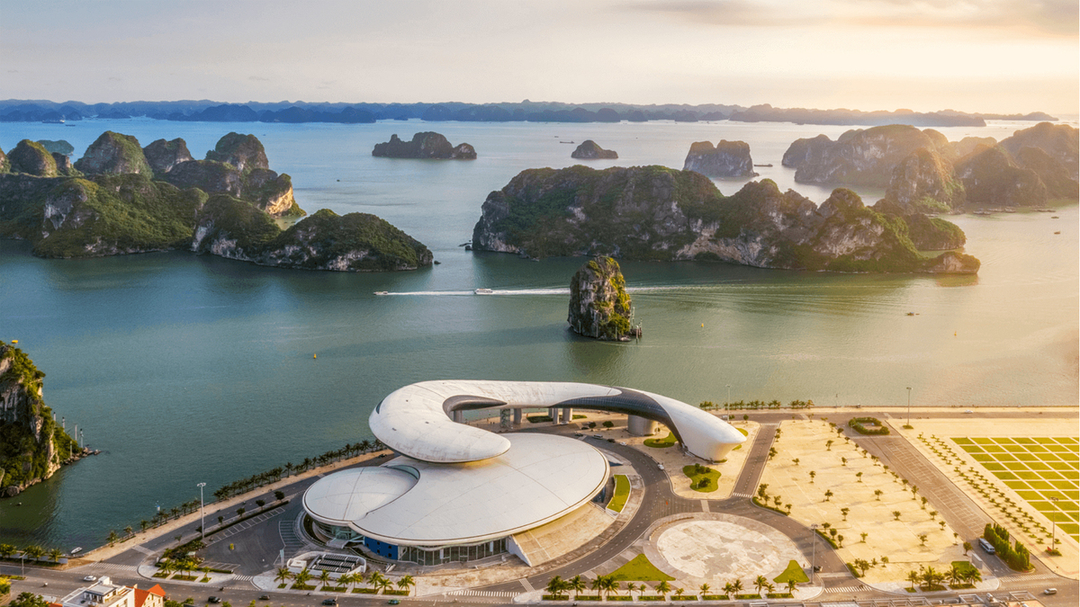 Ở Hà Nội đi biển ở đâu? Lưu ngay 6 điểm đến luôn bất hủ mỗi kỳ nghỉ hè - ảnh 1