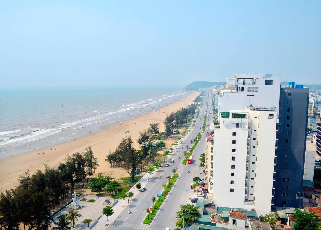 Biển Sầm Sơn bãi nào đẹp nhất? - ảnh 2
