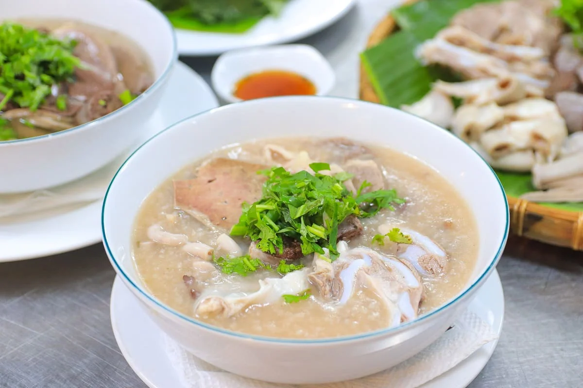 Ăn cháo lòng Đà Nẵng ở đâu ngon? Gợi ý 7 địa chỉ “ruột” của dân địa phương - ảnh 2