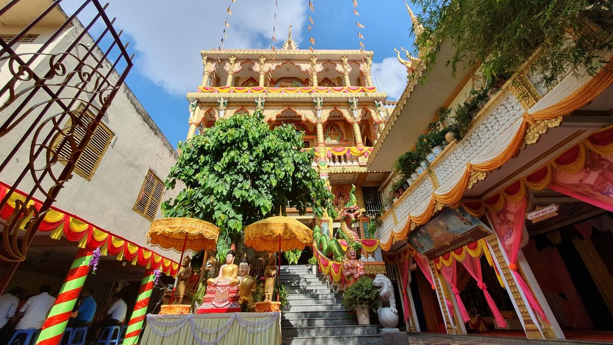 Chùa Pitu Khôsa Răngsây – Ngôi chùa Khmer lộng lẫy bậc nhất Cần Thơ - ảnh 1