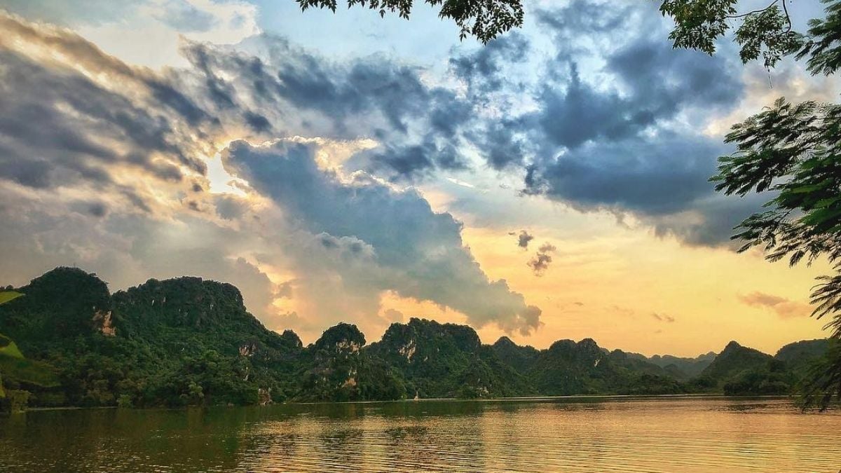 Top 7 địa điểm du lịch 2 ngày 1 đêm gần Hà Nội phổ biến nhất cho cặp đôi - ảnh 5