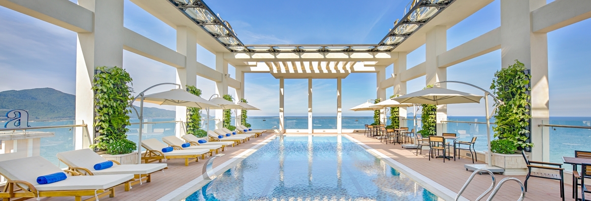 Top 5 khách sạn view biển Mỹ Khê, Đà Nẵng đẹp quên lối về - ảnh 1