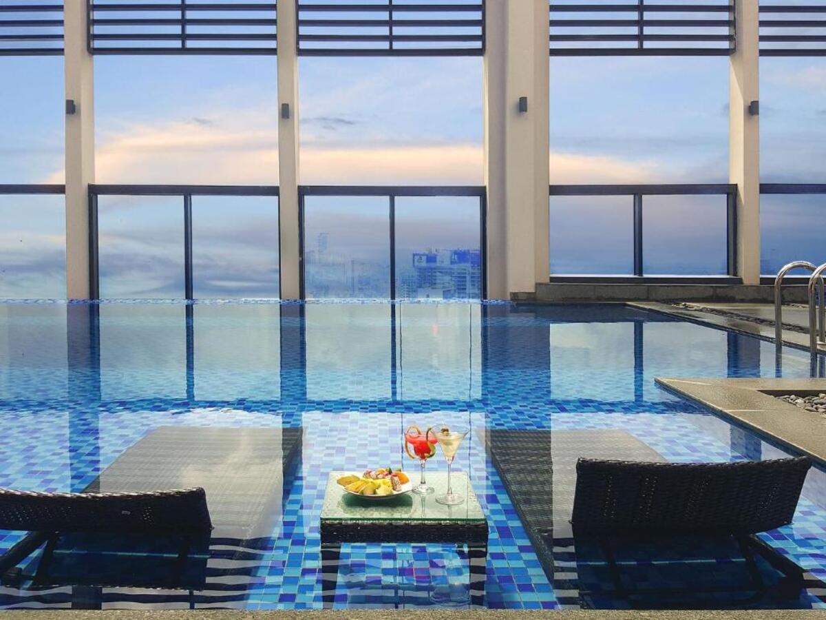 Top 5 khách sạn view biển Mỹ Khê, Đà Nẵng đẹp quên lối về - ảnh 2