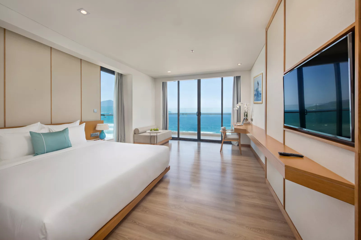 Top 5 khách sạn view biển Mỹ Khê, Đà Nẵng đẹp quên lối về - ảnh 3