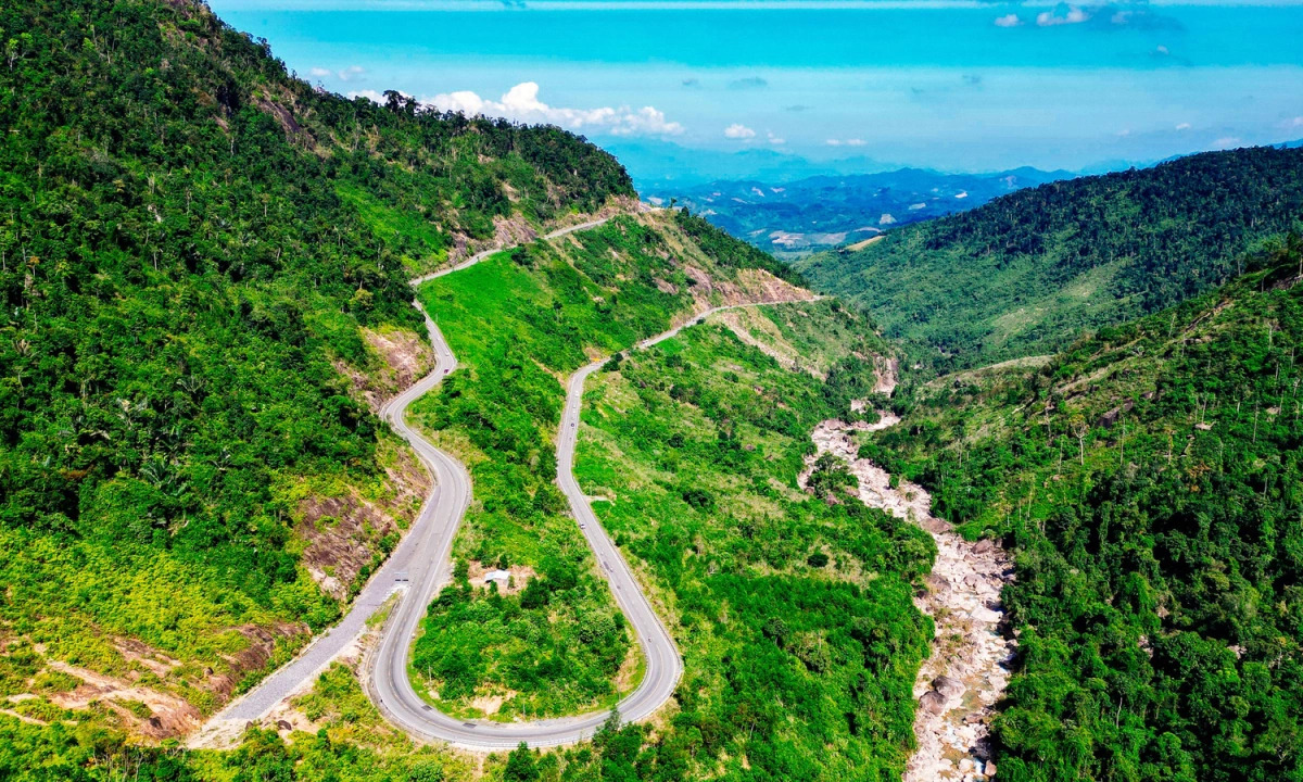 Top 5 cung đường phượt đẹp nhất miền Trung - ảnh 3