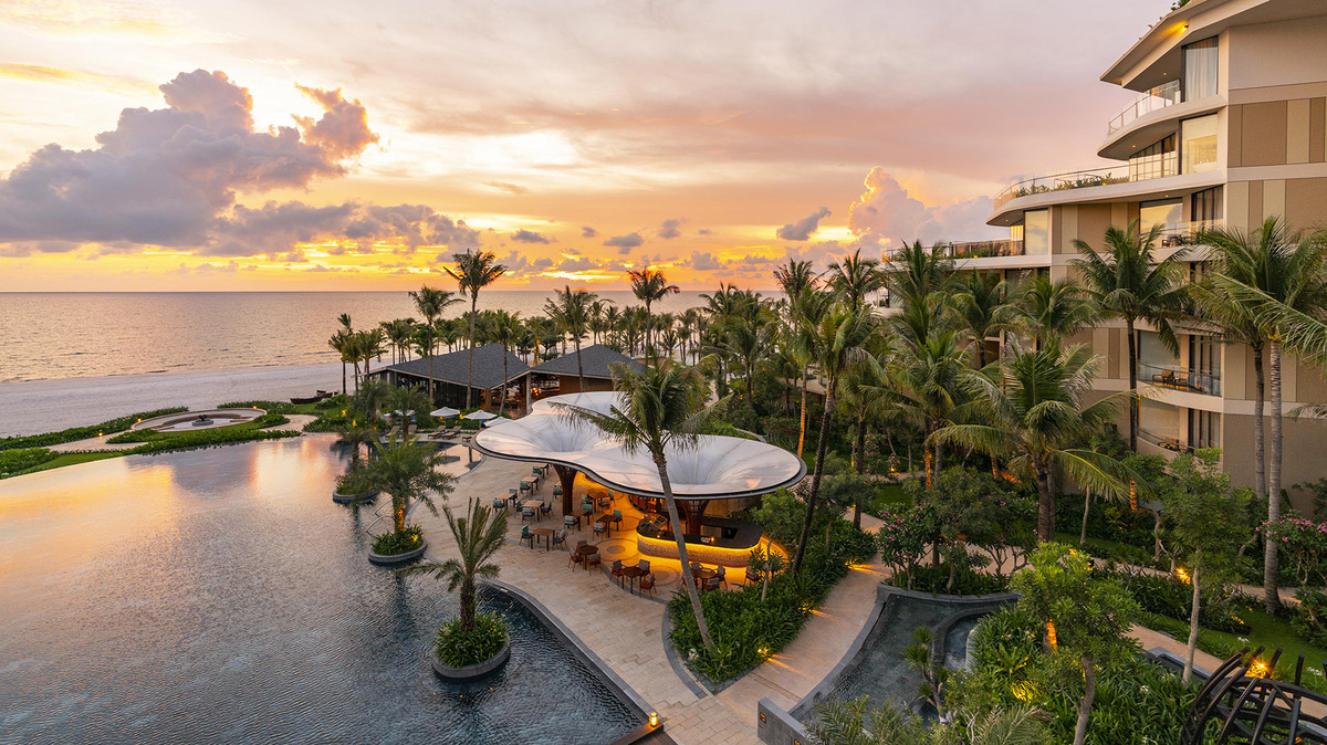 Top 7 resort Phú Quốc đẹp như mơ cho cặp đôi nghỉ dưỡng hè 2025 - ảnh 2