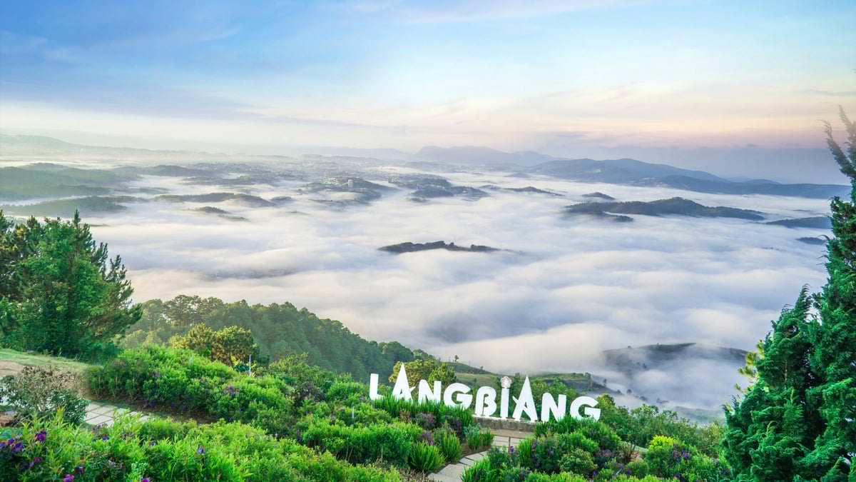 Núi Langbiang (Ảnh: Báo Lâm Đồng)