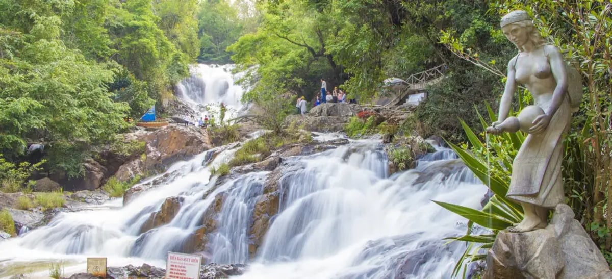 Thác Datanla (Ảnh: Traveloka)