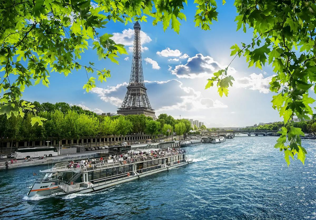 Du lịch ngắm cảnh trên sông Seine: Góc nhìn khác biệt về Paris trên những con tàu thơ mộng - ảnh 2