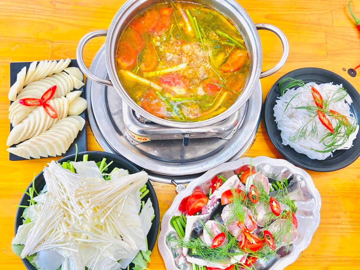 Lẩu cá tầm (Nguồn: Internet)