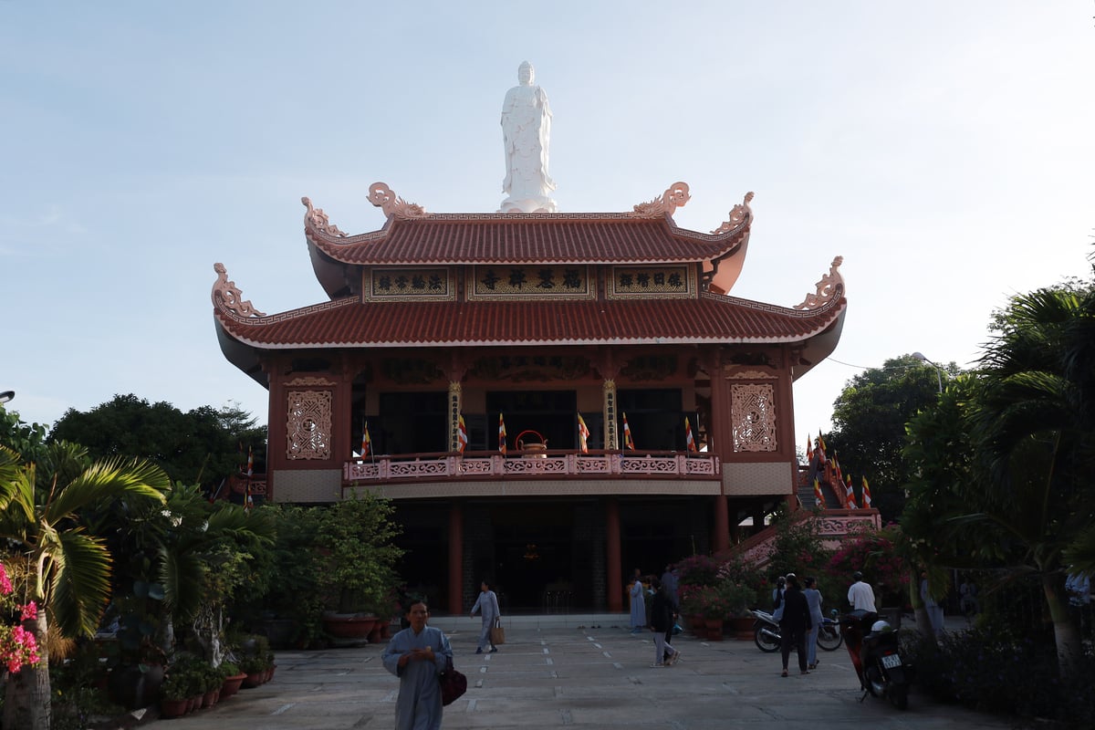 Chùa Phước Huệ: Điểm đến du lịch tâm linh nổi tiếng Ninh Thuận - ảnh 2