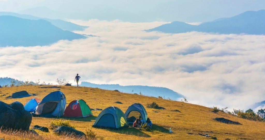 Top 5 địa điểm cắm trại tuyệt đẹp ở Mộc Châu bạn không thể bỏ lỡ - ảnh 2