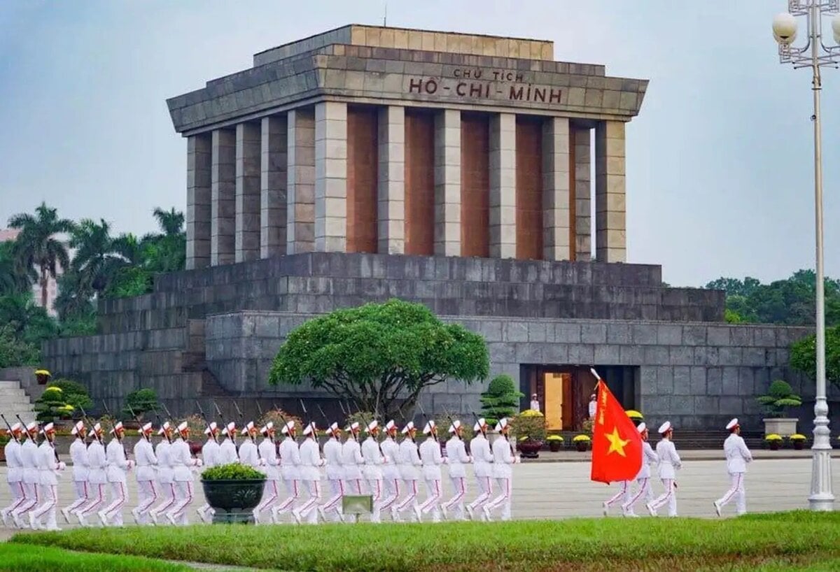 Quảng trường lớn nhất Việt Nam: Quy mô chứa 20 vạn người, là nơi chứng kiến nhiều sự kiện trọng đại quốc gia - ảnh 1