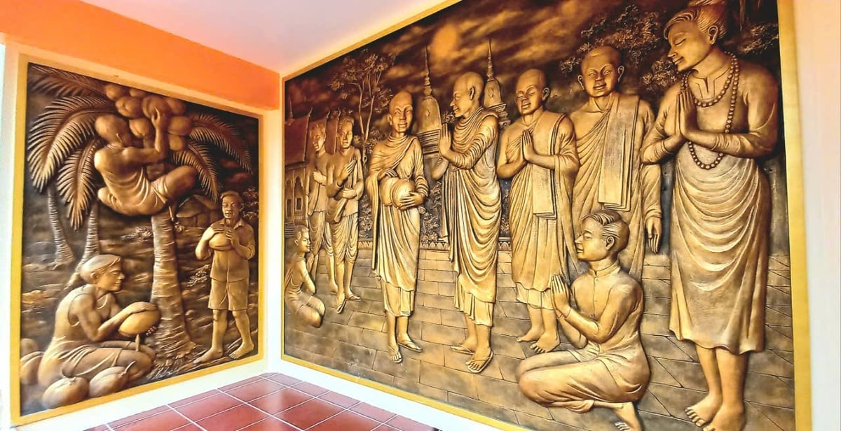 Bộ tranh dân gian khắc họa sinh động (Ảnh: Cổng Thông tin điện tử Trà Vinh)