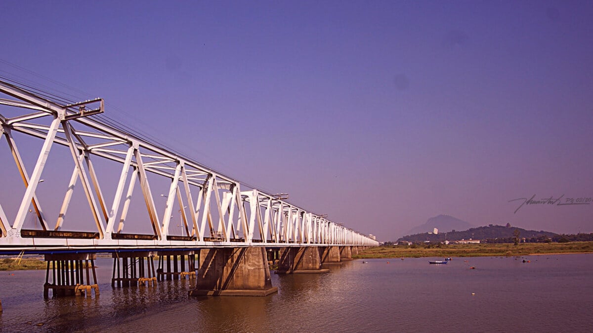 Cầu Đà Rằng (Nguồn: Internet)