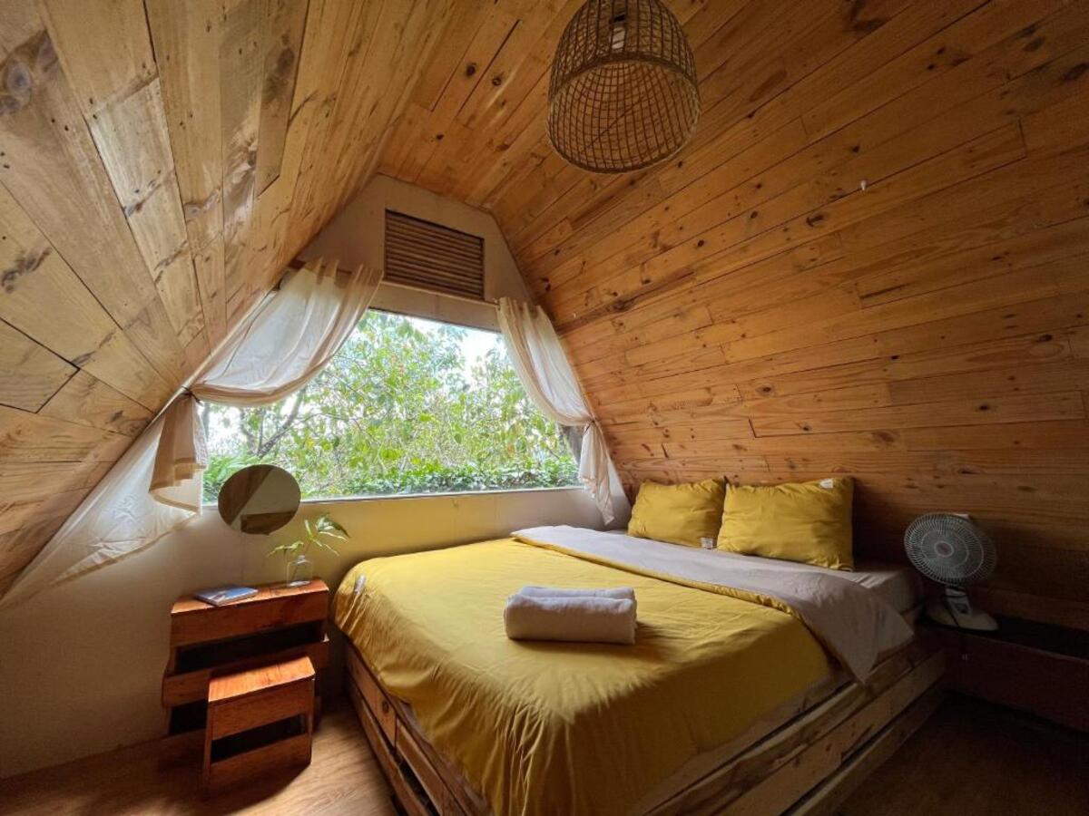 Không gian homestay ở Đà Lạt thường mang đến cảm giác ấm cúng, gần gũi (Nguồn: Booking.com)