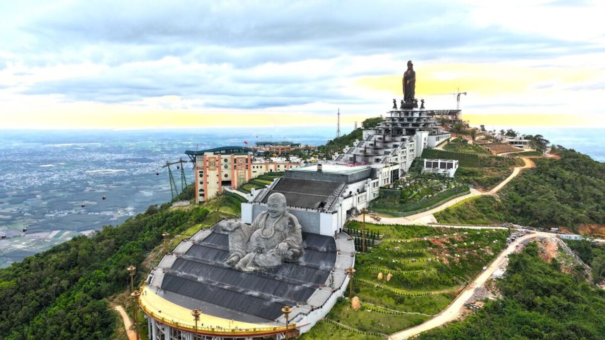 Núi Bà Đen (Nguồn: Internet)
