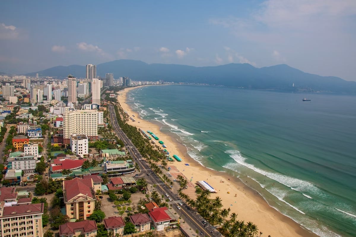 Biển Đà Nẵng. (Ảnh: Lonely Planet)