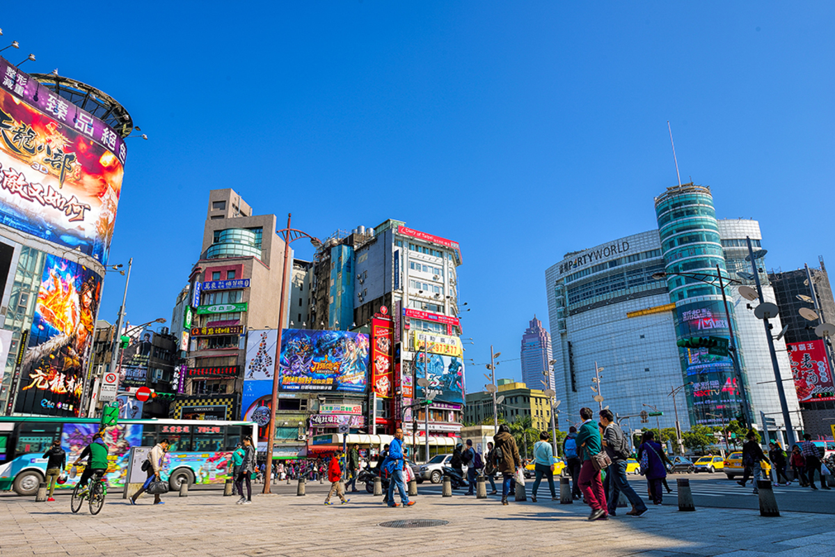 Du khách dạo bước trên con phố ở Đài Bắc, Đài Loan (Ảnh: Taiwan Tourism Administration)